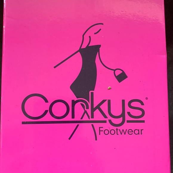 Corey’s Leopard Slides - Picture 6 of 6